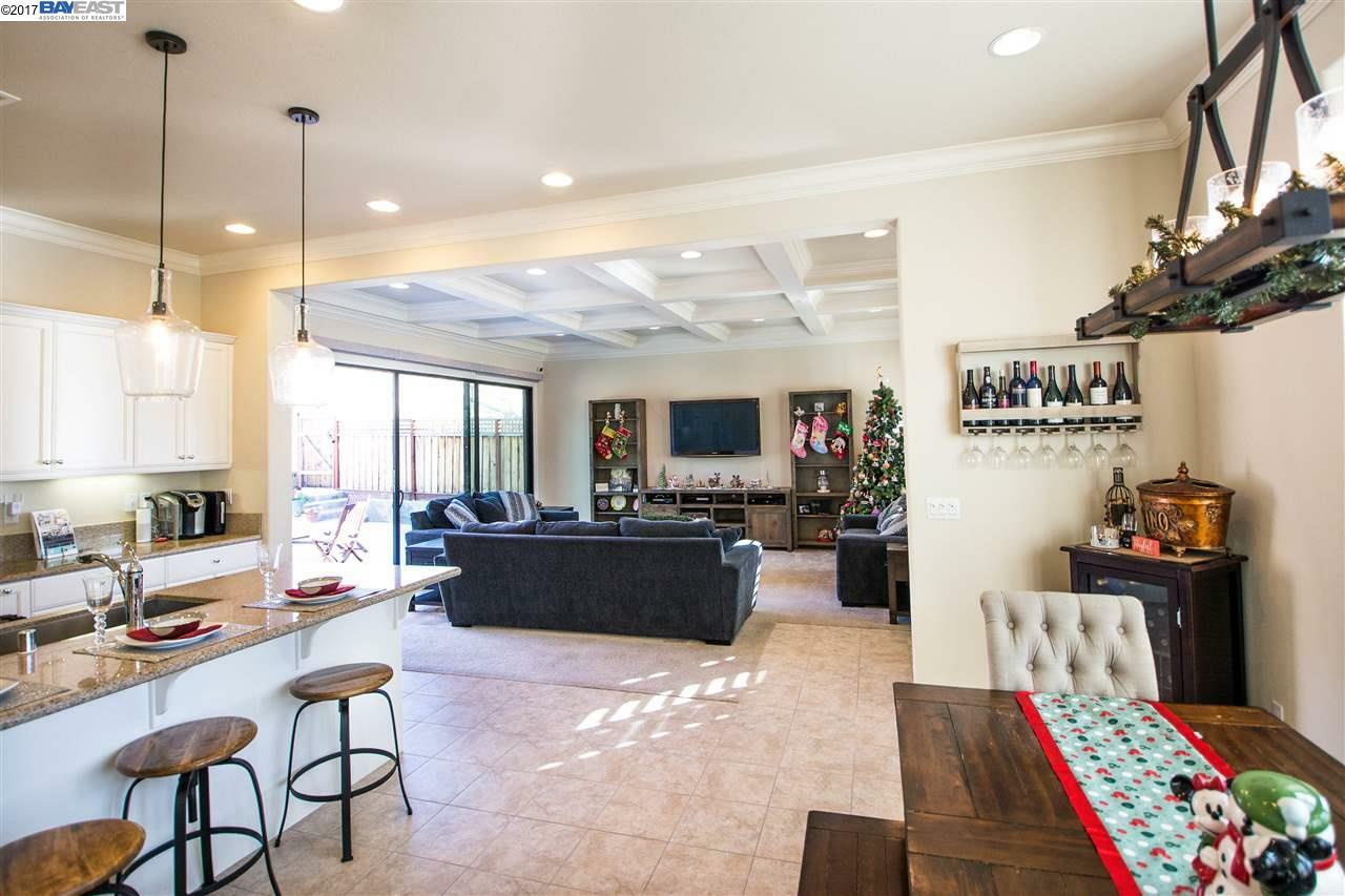 Property Photo: 4323 Table Mountain Rd CA 94568