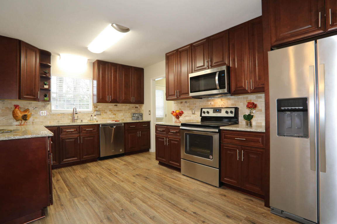 Property Photo: 14 Windemere Court FL 32547