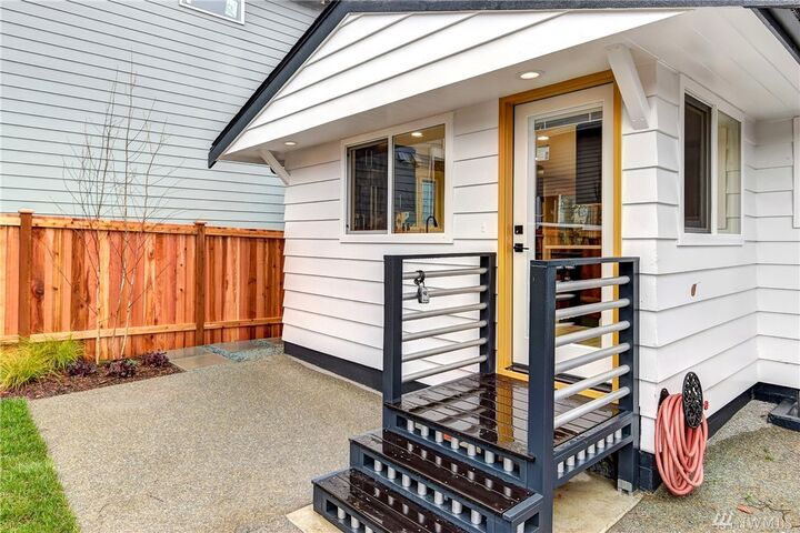 Property Photo: 19316 3rd Ave NW WA 98177