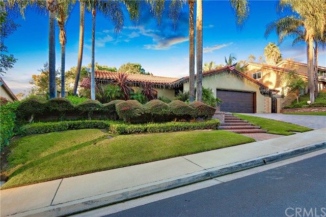 Property Photo:  26012 Via Remolino  CA 92691 