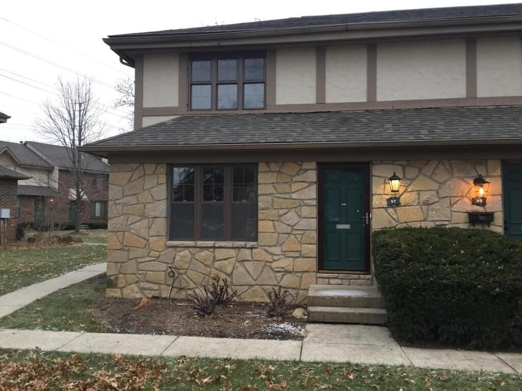 Property Photo:  97 Stornoway W Drive  OH 43213 