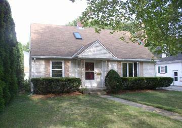 Property Photo: 219 Maple Ter WI 53066