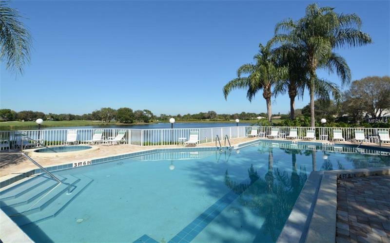 Property Photo:  7907 Hampton Court  FL 34201 