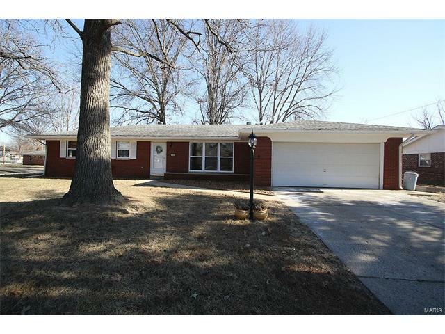 Property Photo: 120 Blue Grass Lane 62220