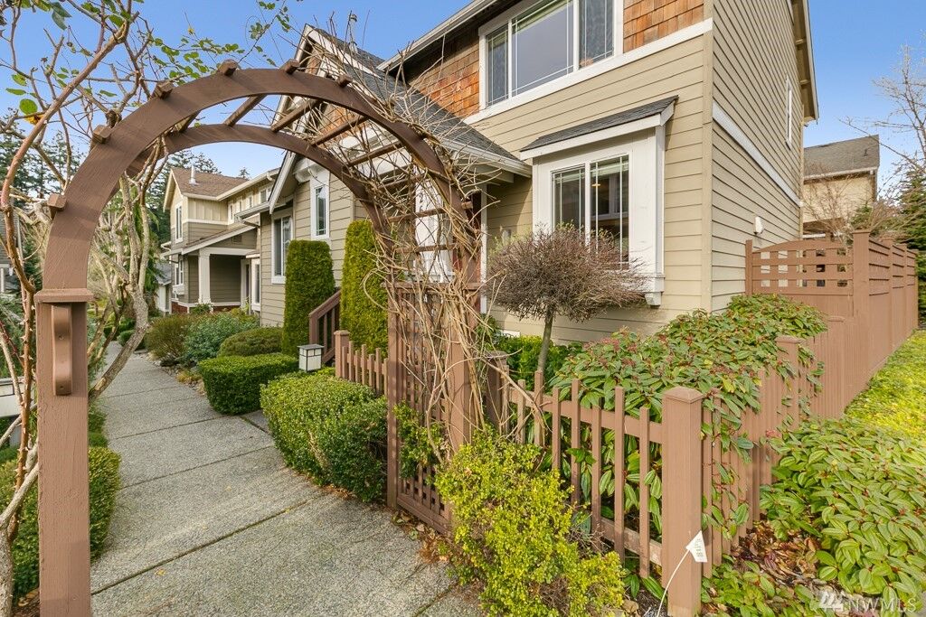 Property Photo: 926 148th Place SE WA 98012