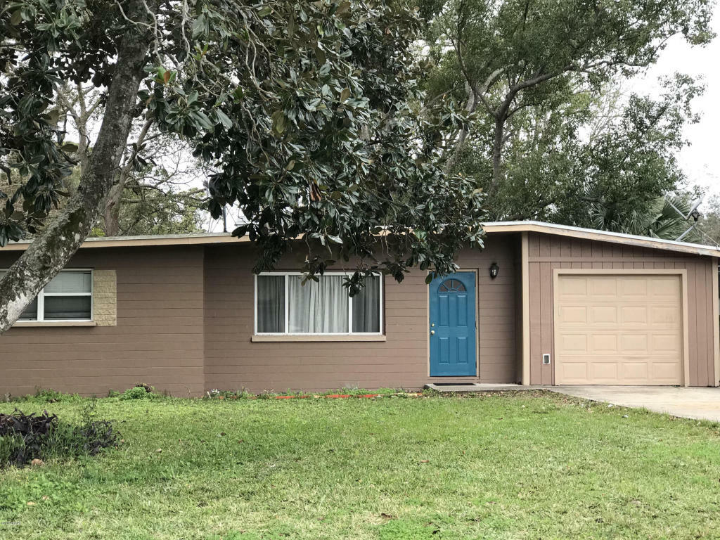 Property Photo: 748 Orchard Avenue FL 32174