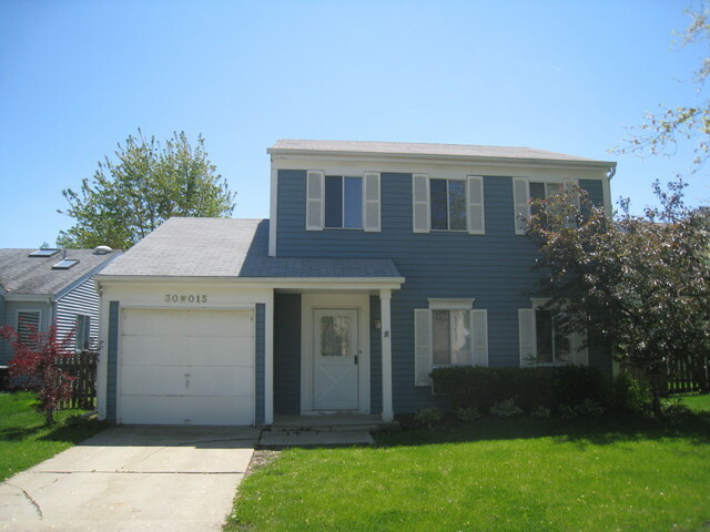 Property Photo: 30W015 Hurlingham Drive IL 60555