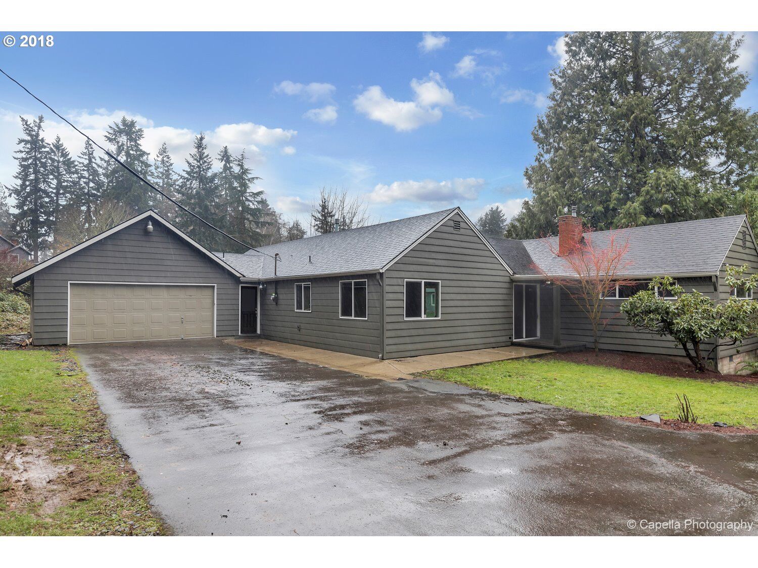Property Photo:  4610 SE Hill Rd  OR 97267 