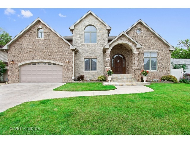 Property Photo: 2282 Westview Drive IL 60018