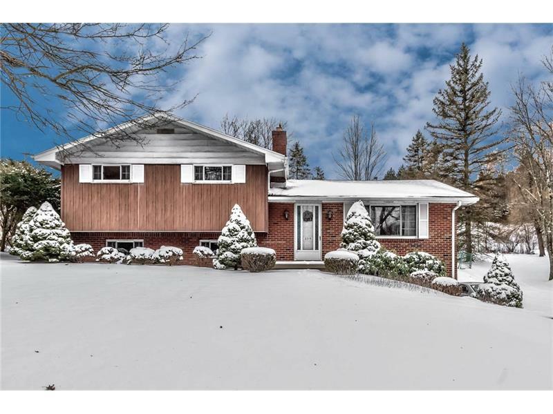 Property Photo:  654 Westland Drive  PA 15044 