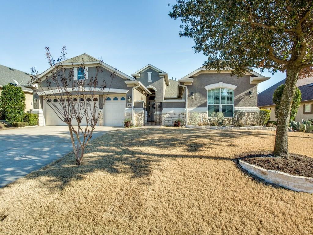 Property Photo: 10905 Fieldstone Street TX 76207