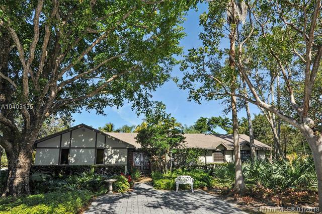 Property Photo: 10353 SW 126th St FL 33176