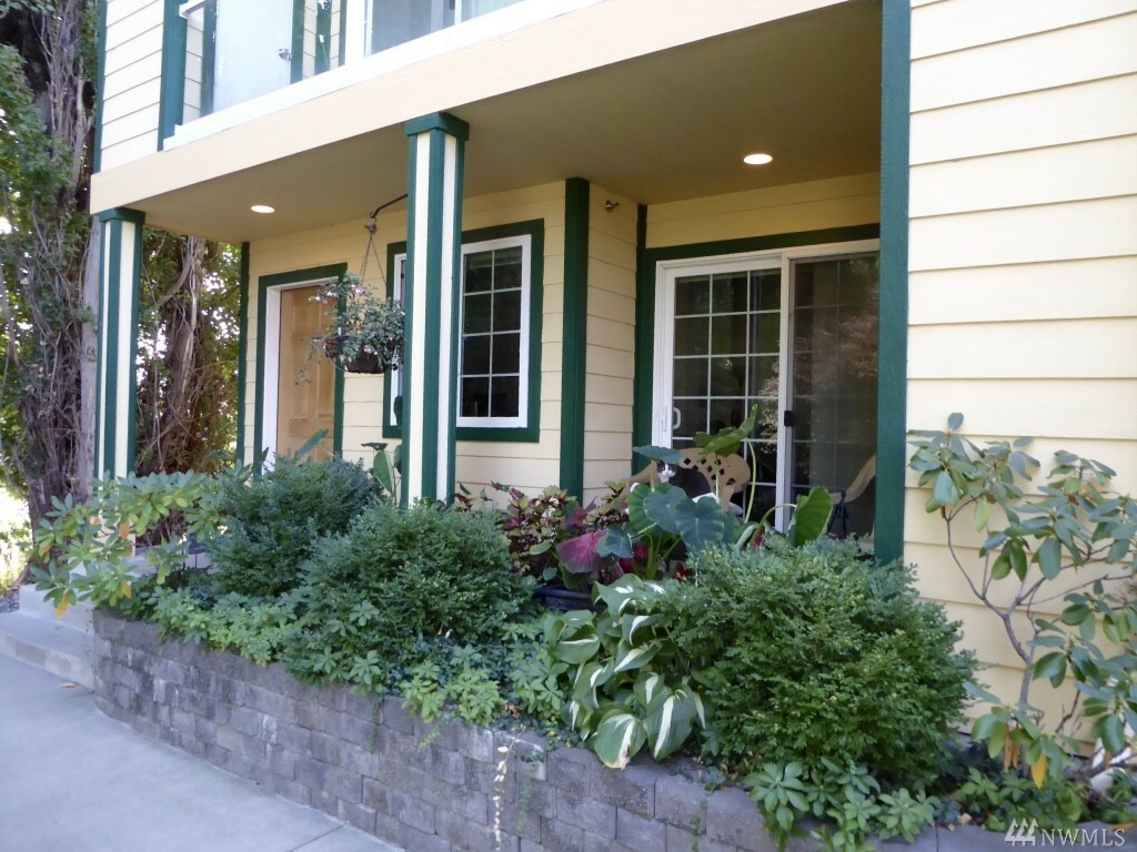 Property Photo: 1509 1513 Maple St WA 98801