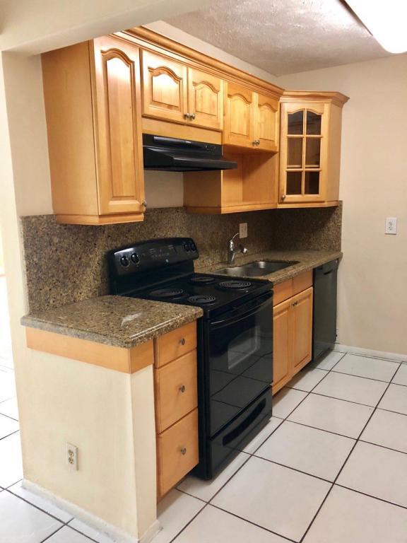 Property Photo: 460 NW 20th Street 3070 FL 33431