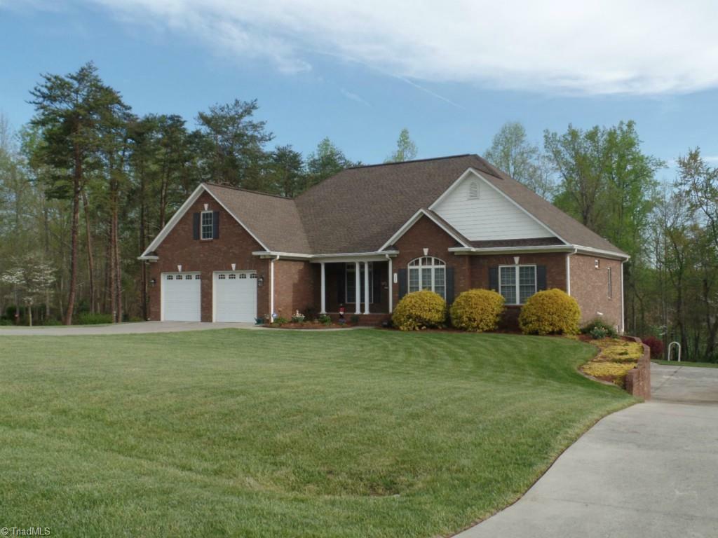 Property Photo:  137 Burkeview Court  NC 27295 