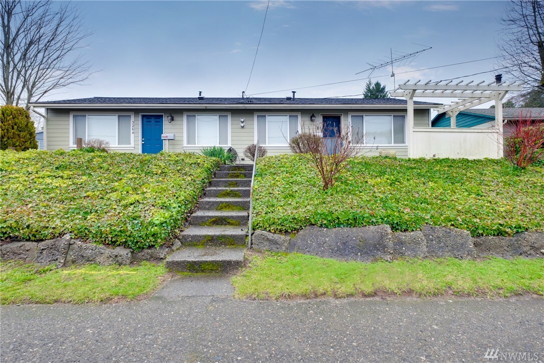 Property Photo:  3262 Halverson Ave  WA 98310 