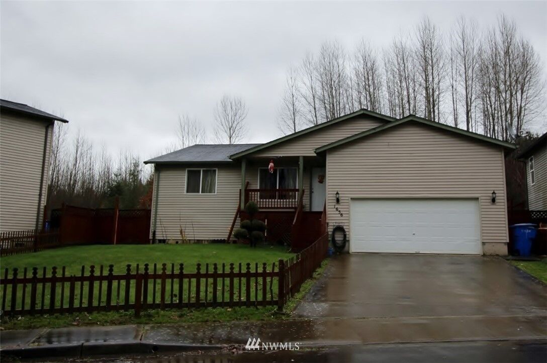 Property Photo: 1656 Bowmont Avenue WA 98626