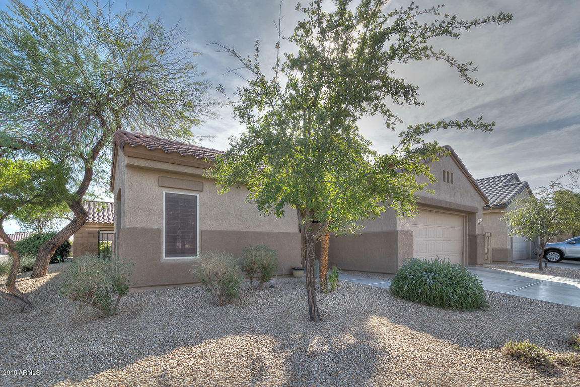 Property Photo:  15937 W Autumn Circle  AZ 85374 