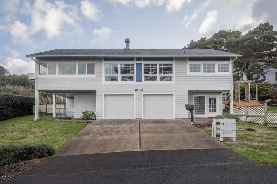 Property Photo: 1886 NW 52nd Drive OR 97367