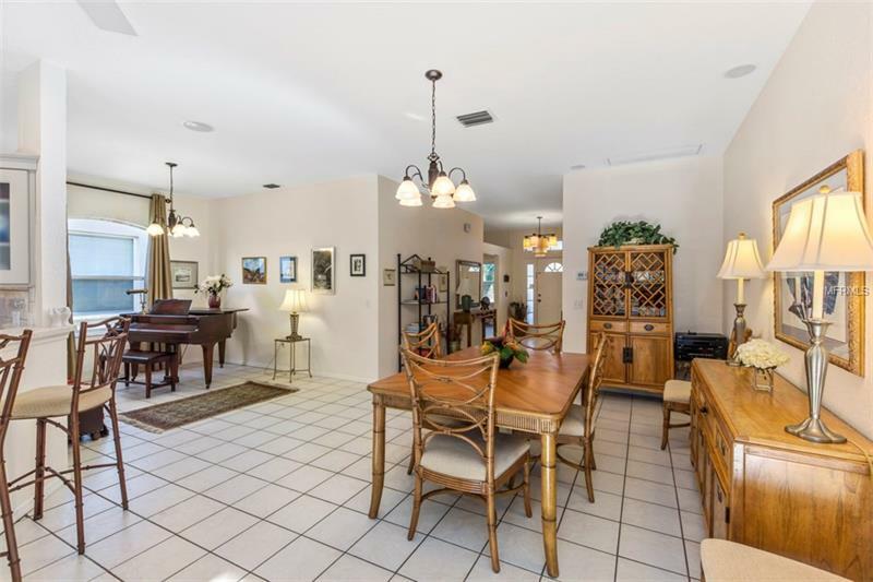 Property Photo:  6226 White Clover Circle  FL 34202 