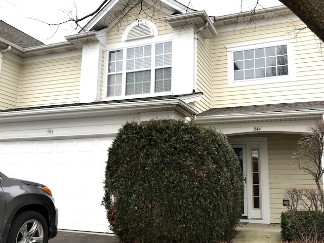 Property Photo: 944 Huntington Drive 0 IL 60007