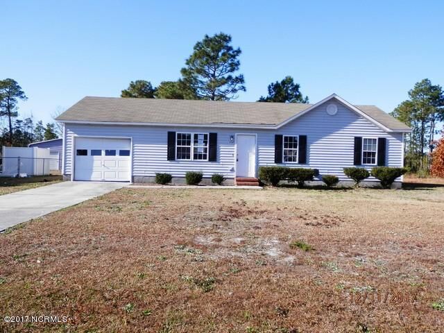 Property Photo:  202 Mesquite Lane  NC 28539 