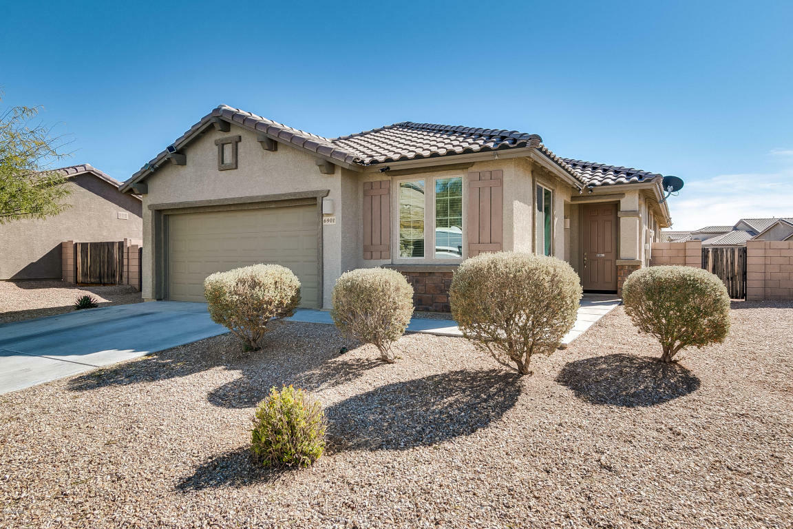 Property Photo:  6901 W Seahawk Way  AZ 85757 