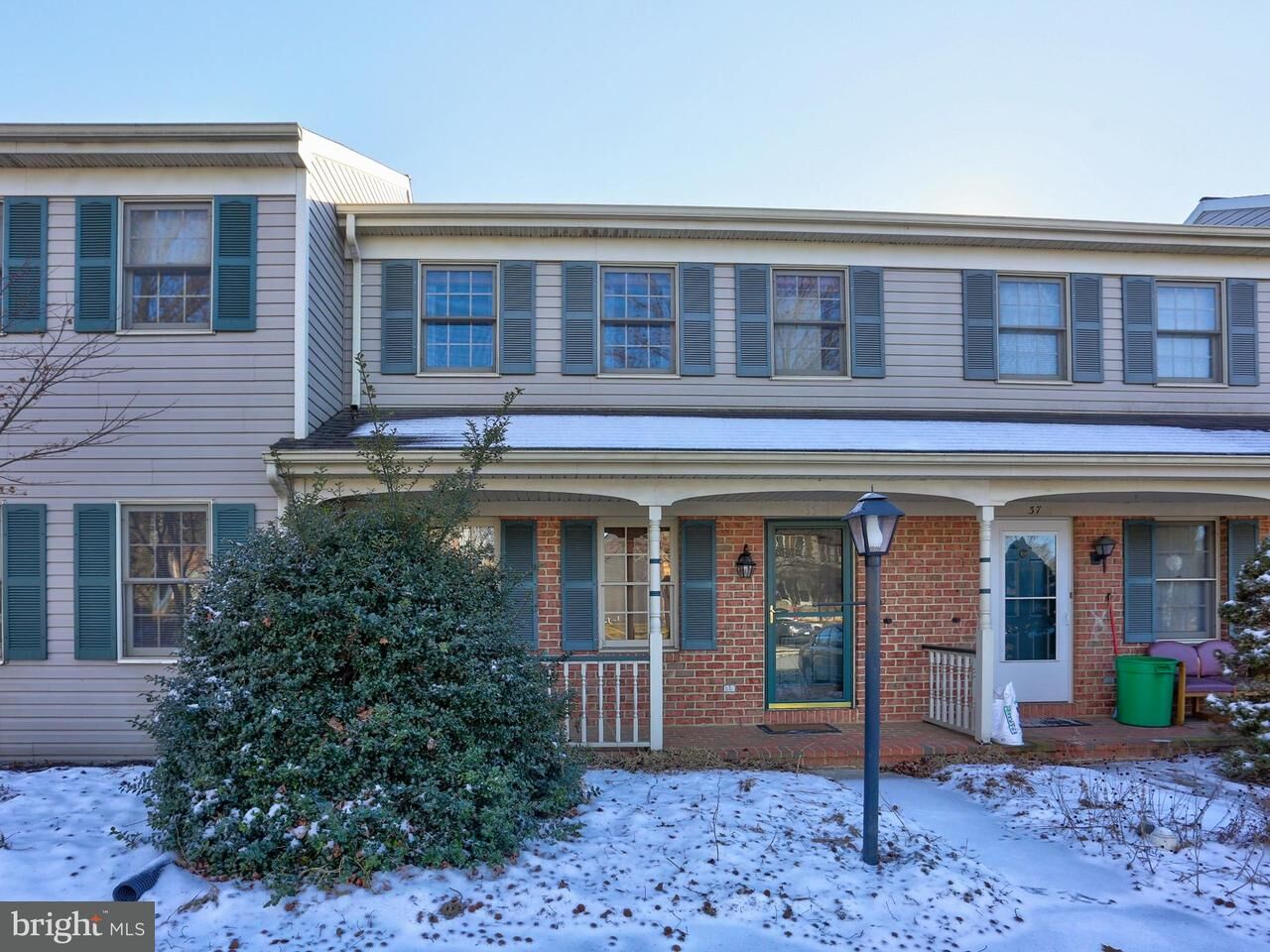 Property Photo:  35 Laurie Lane  PA 17543 