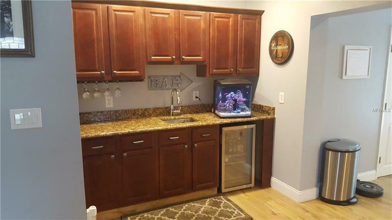 Property Photo: 6214 56th Avenue N FL 33709