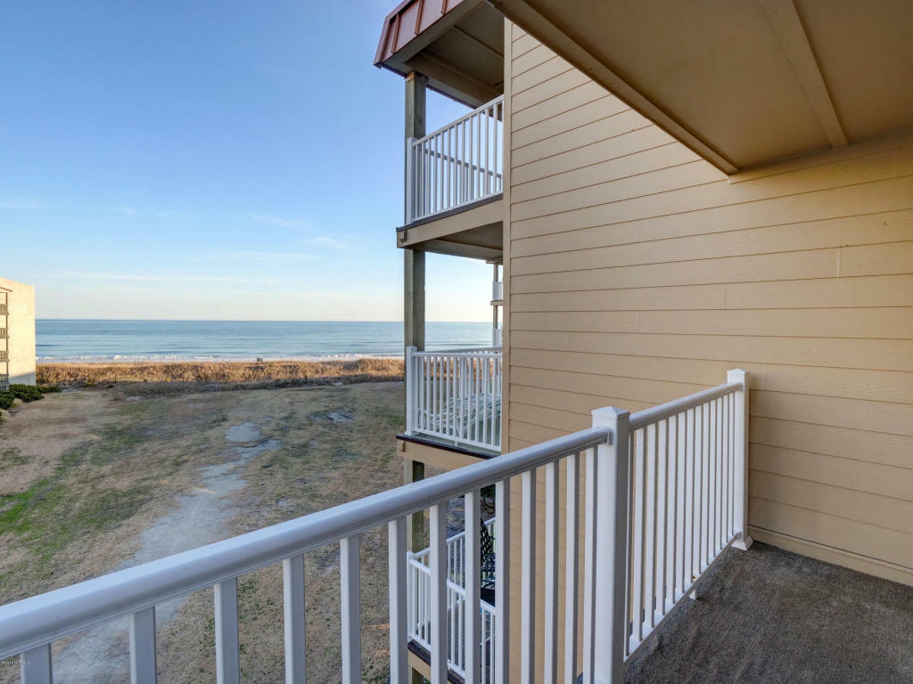 Property Photo:  1866 New River Inlet Road 3301  NC 28460 