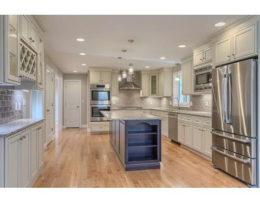 Property Photo:  9 Green Meadow Dr  MA 01887 