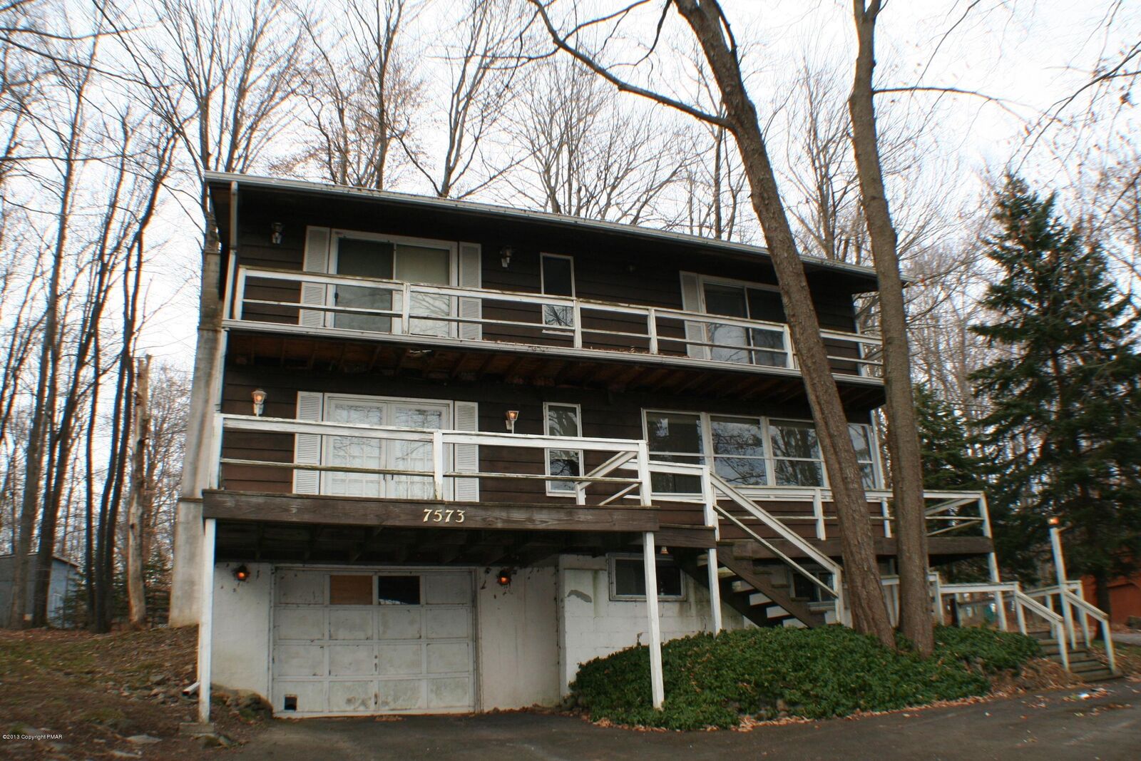 Property Photo: 7573 Lakeshore Dr PA 18347