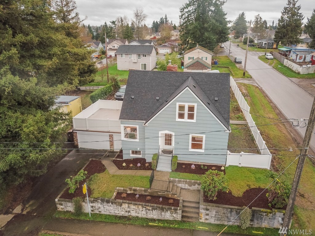 Property Photo: 1102 E 56th St WA 98404