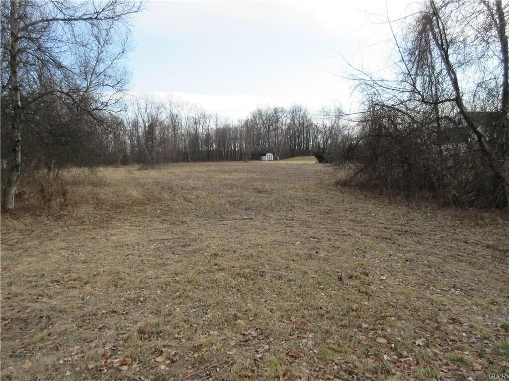 Property Photo:  411 Springfield Drive  PA 18013 