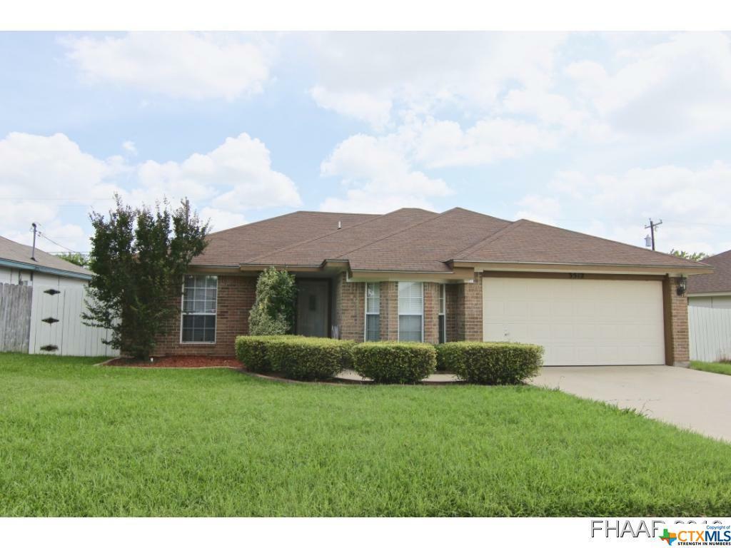 Property Photo: 3512 Crescent Drive TX 76543