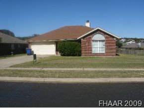 Property Photo: 1502 Creek Street TX 76522