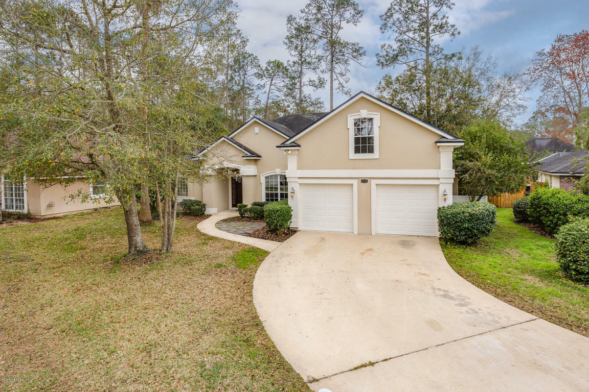 Property Photo: 1720 Secluded Woods Way FL 32003