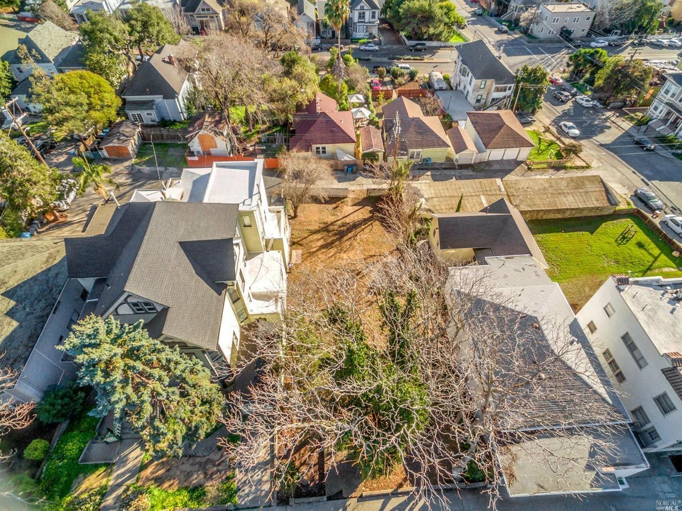 Property Photo: 613 Georgia Street CA 94590