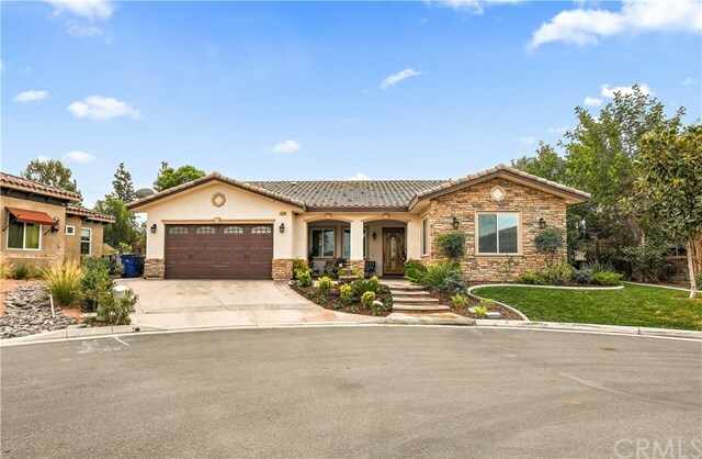Property Photo: 1110 Maddie Lane CA 92507