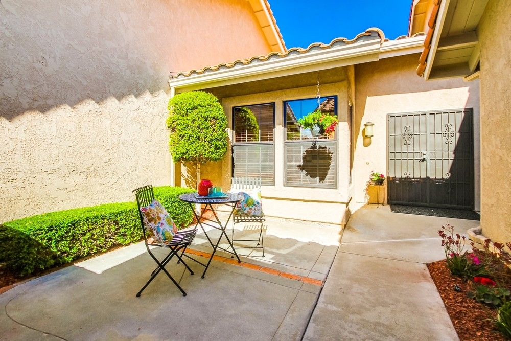 Property Photo: 15636 Via Calanova CA 92128