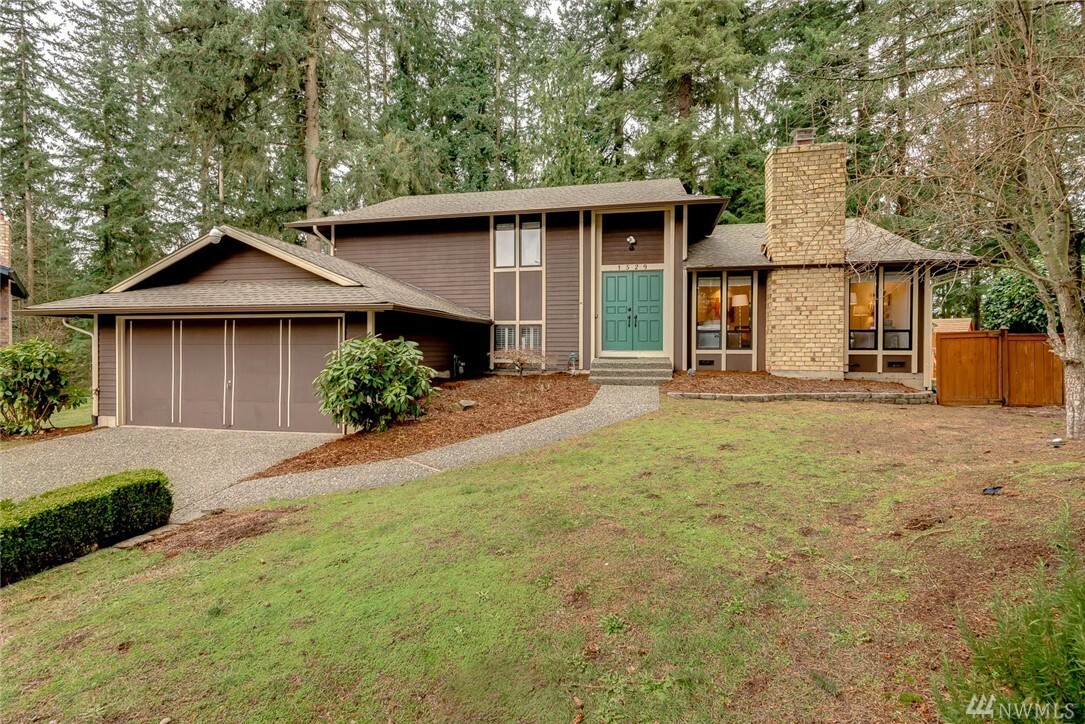 Property Photo:  1529 174th Place SW  WA 98037 