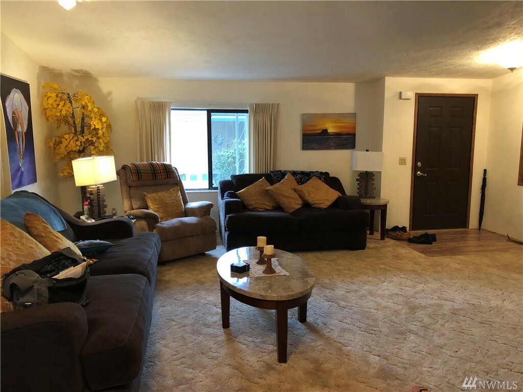 Property Photo: 11436 SE 208th St 178 WA 98031