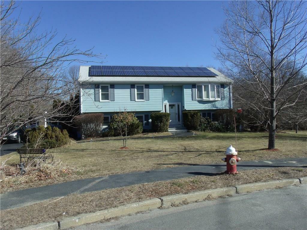 Property Photo: 6 Ingrid Dr MA 01504