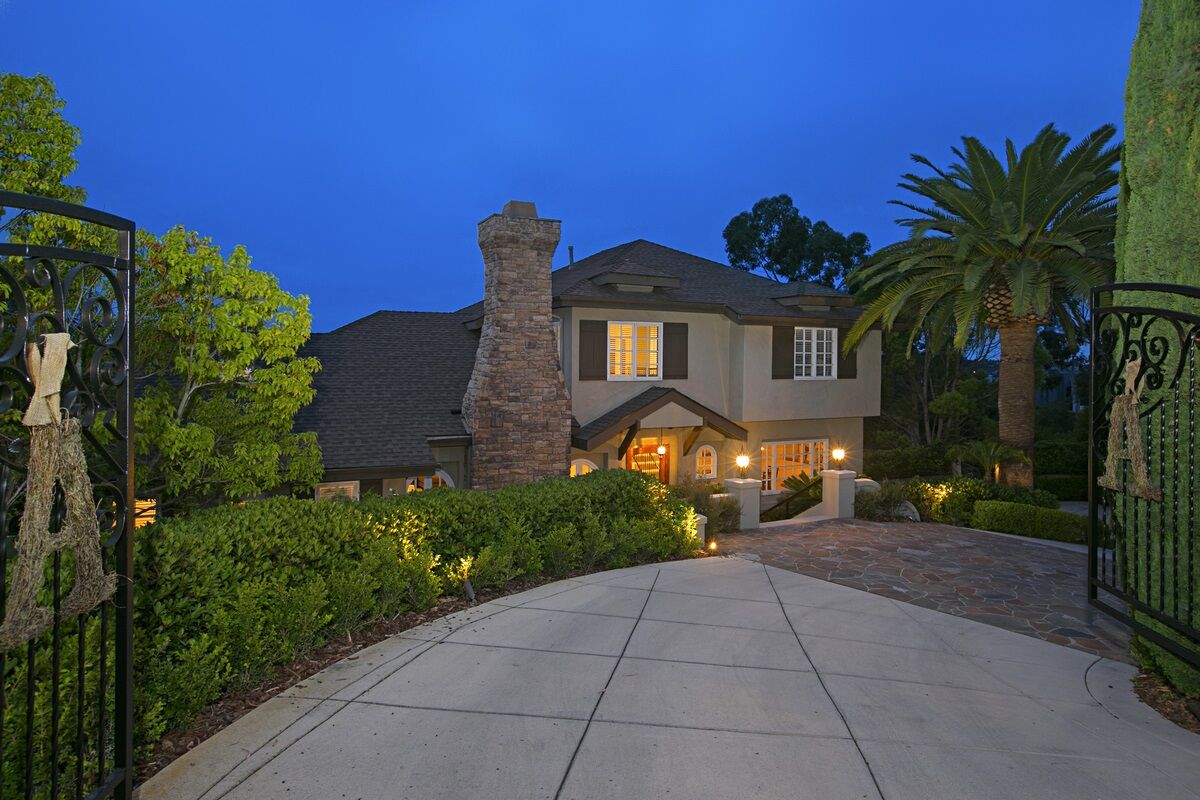 Property Photo:  945 Jeffrey  CA 92014 