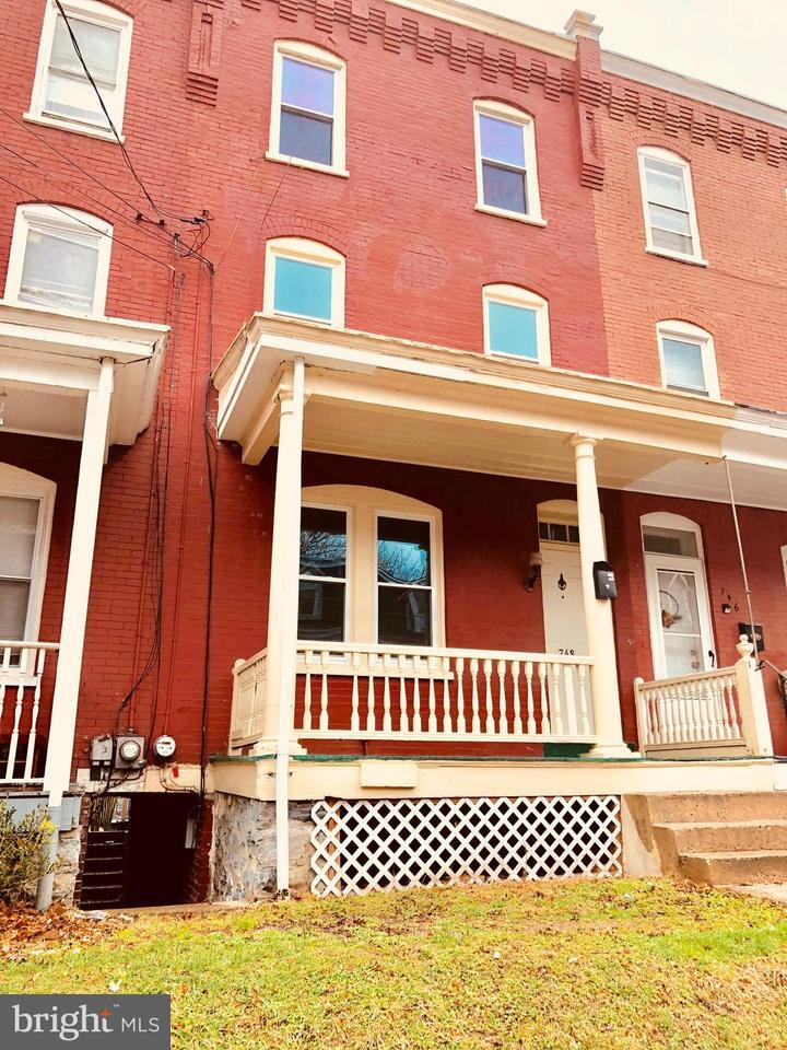 Property Photo: 748 S Lime Street PA 17602