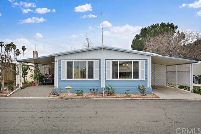 Property Photo:  601 N Kirby St 350  CA 92545 