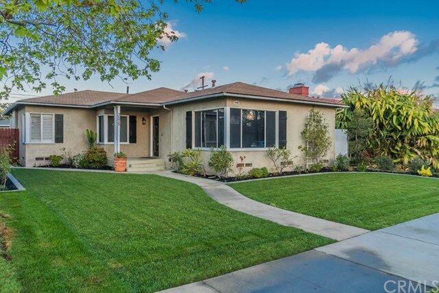 Property Photo:  3575 Gaviota Avenue  CA 90807 