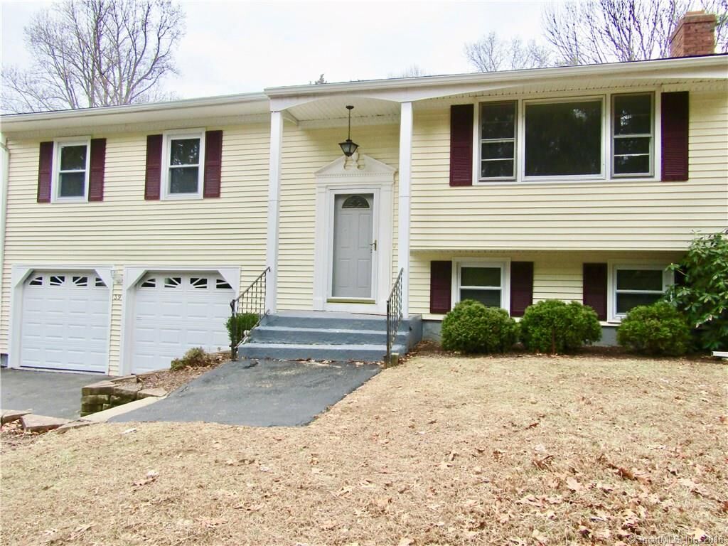 Property Photo: 39 Musket Hill Lane CT 06461