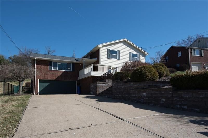 Property Photo: 4431 Gateway Drive PA 15146