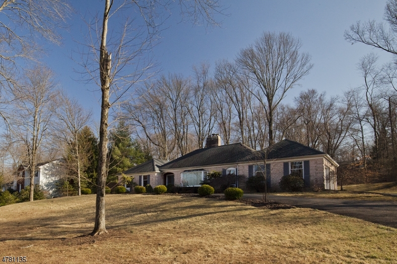 Property Photo:  23 Sherwood Ln  NJ 07980 